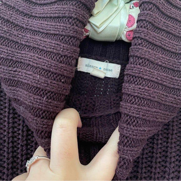 Silence + Noise Purple Turtleneck Ribbed Raglan Sweater Size XSmall - Picture 2 of 3